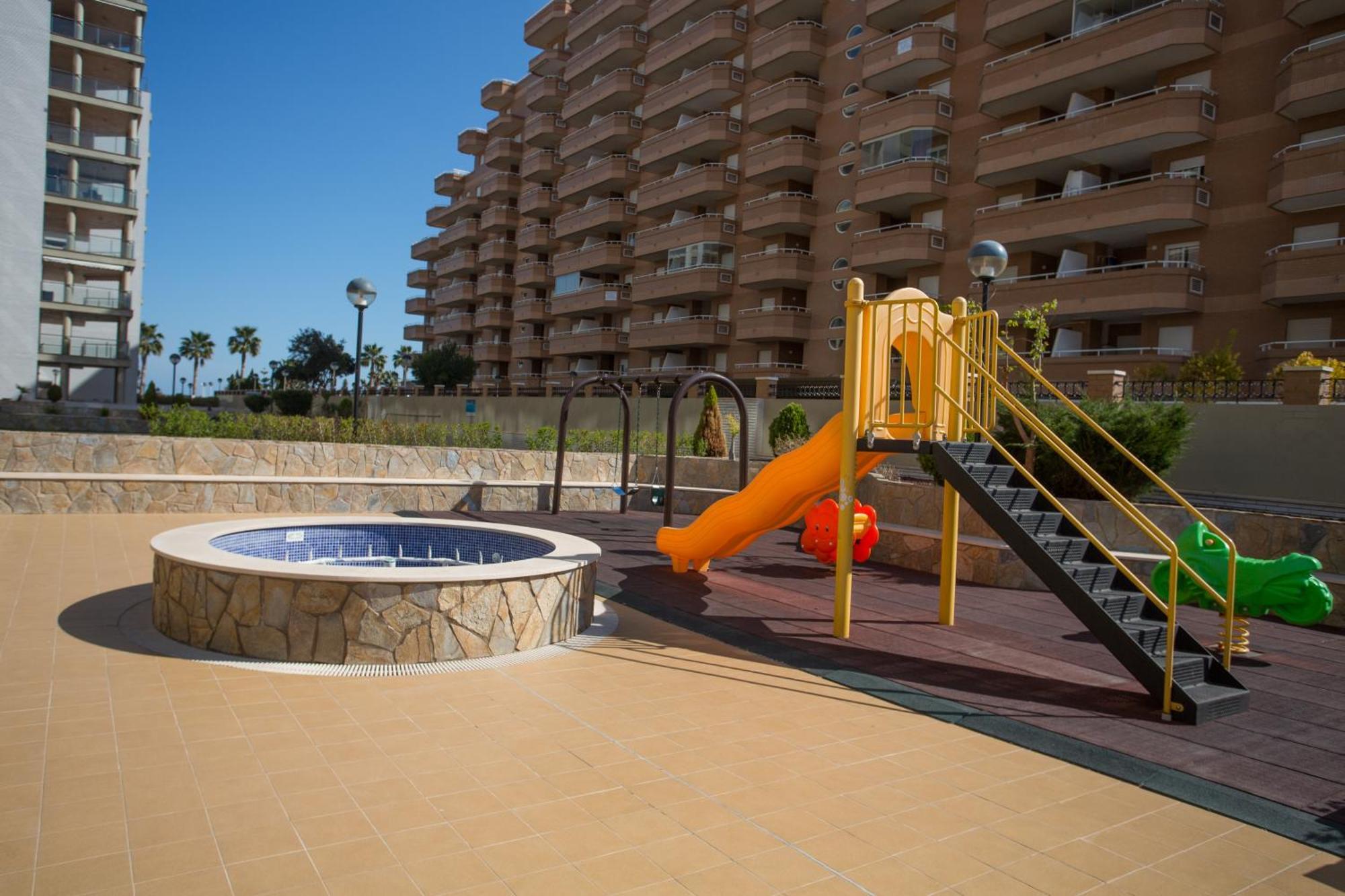 Apartamentos Be Suites Primera Linea Oropesa del Mar Pokoj fotografie